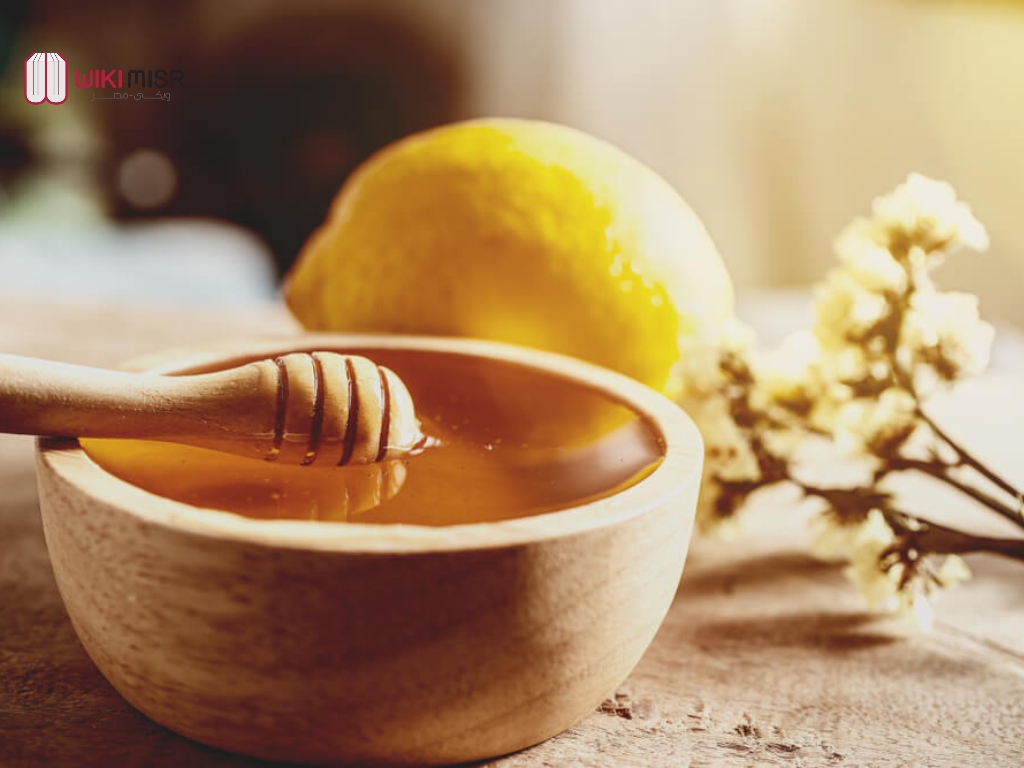 فوائد العسل مع الليمون كمقوي طبيعي ومهدئ للسعال
