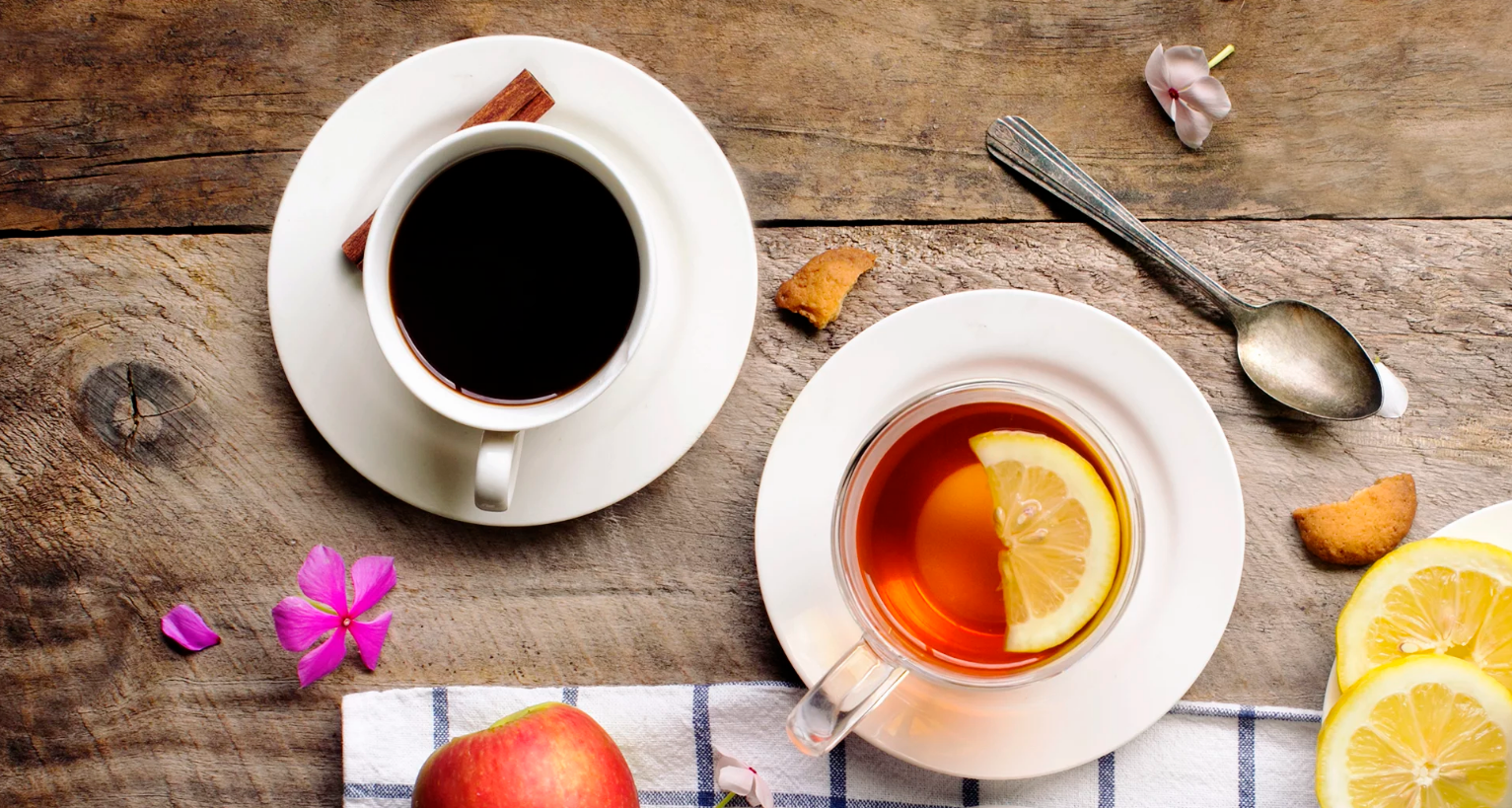 ما الفرق بين الشاي والقهوة؟