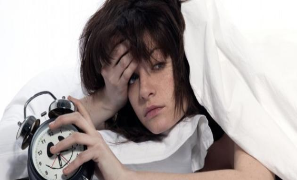 صورة توضح تأثير اضطرابات النوم على الانسان