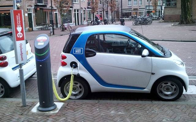 سيارات كهربائية صديقة للبيئة