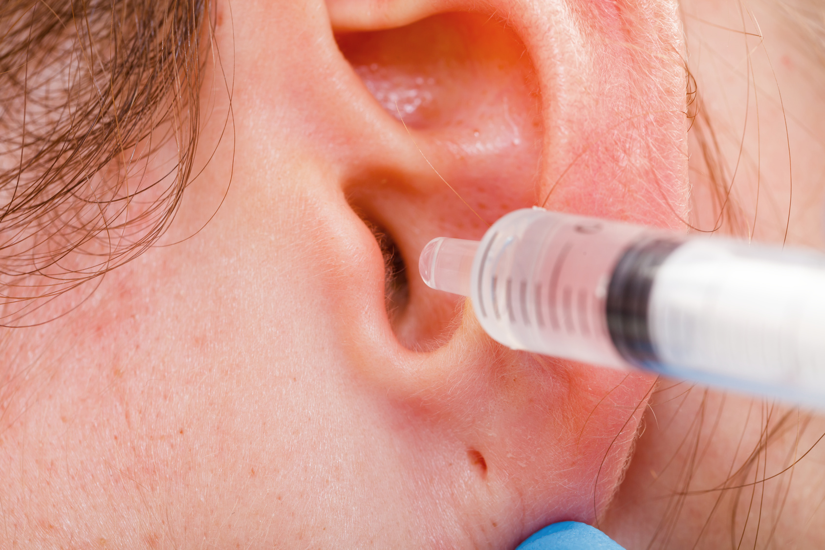 علاج التهاب الأذن عند الكبار والأطفال والفرق ما بين الالتهاب للأذن الداخلية والخارجية
