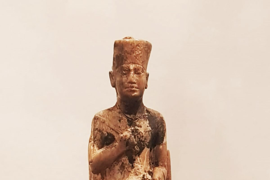 لغز تمثال الملك خوفو: مشيد أكبر هرم فى مصر له أصغر تمثال؟!