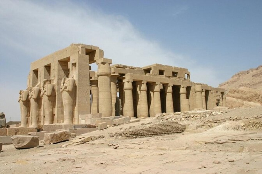 المعابد المصرية القديمة 2  تخليد ذكرى الملوك