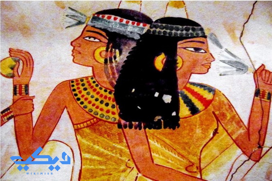 مظهر وملابس النساء فى مصر القديمة.