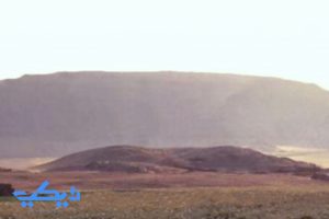 أطلال هرم الملك أحمس فى أبيدوس.