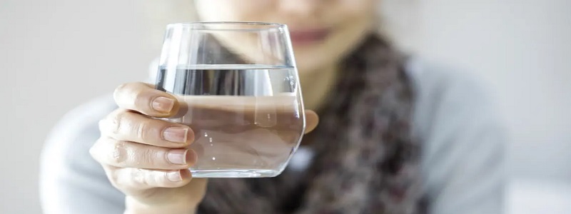 فوائد شرب الماء والكمية المطلوبة للجسم يوميًا