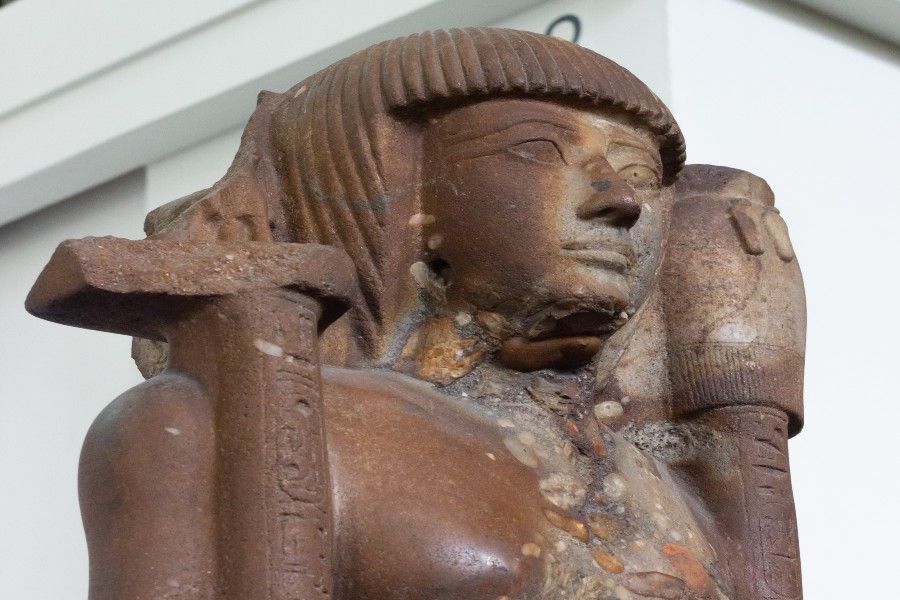 إبن رمسيس الثاني أول عالم مصريات في التاريخ وكنزه المفقود